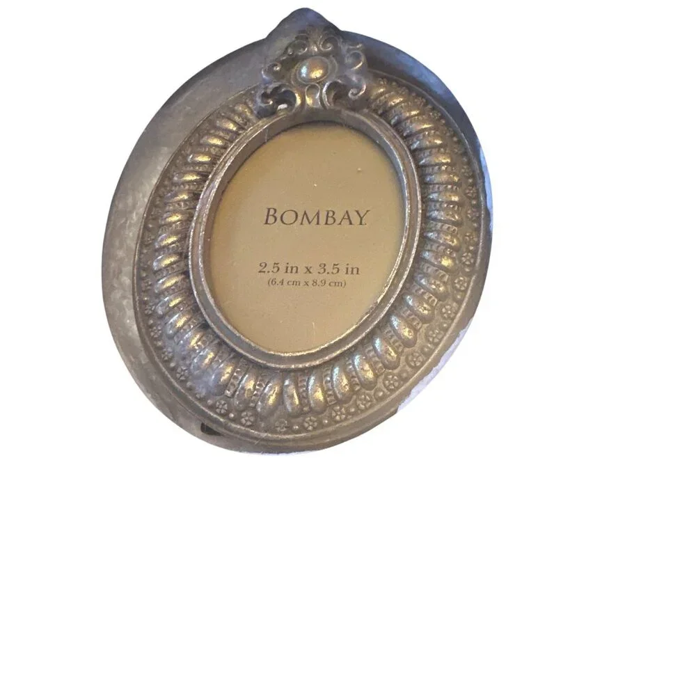 Set Of 3 Bombay Antique Gold-Brushed Picture Frames In Heart Oval & Rectangle Sh